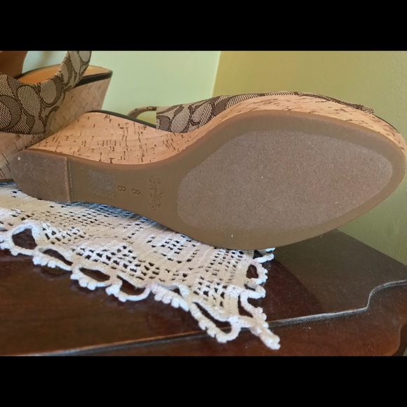 Coach sandals/wedge shoes - Picture 4 of 7